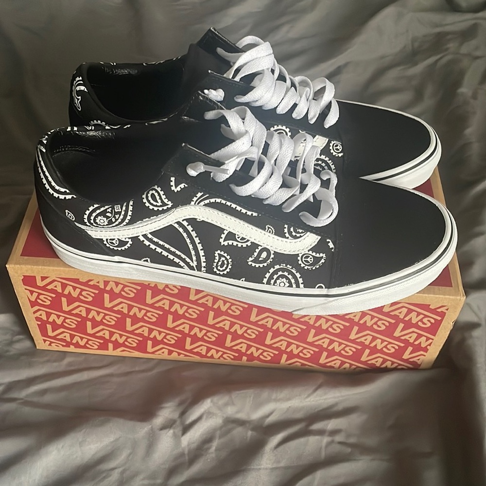 Vans Old Skool (Peace Paisley) Black/Tru